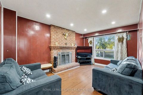 Photo 8 at 20 John Stoner Drive, Malvern, Toronto Photo 8 at 20 John Stoner Drive, Malvern, Toronto