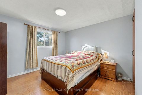 Photo 22 at 20 John Stoner Drive, Malvern, Toronto