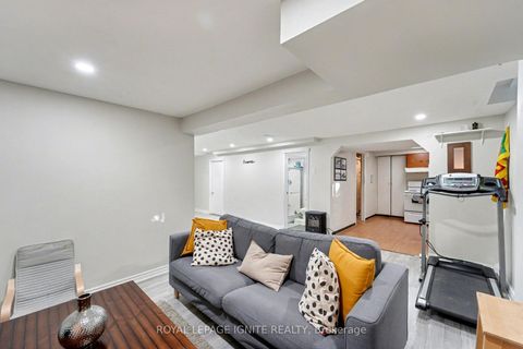 Photo 31 at 20 John Stoner Drive, Malvern, Toronto