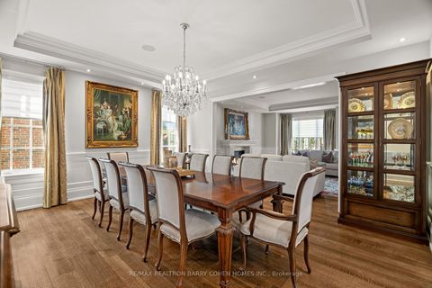 Photo 5 at 49 Gordon Road, Windfields, Toronto