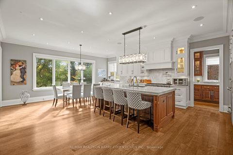 Photo 6 at 49 Gordon Road, Windfields, Toronto