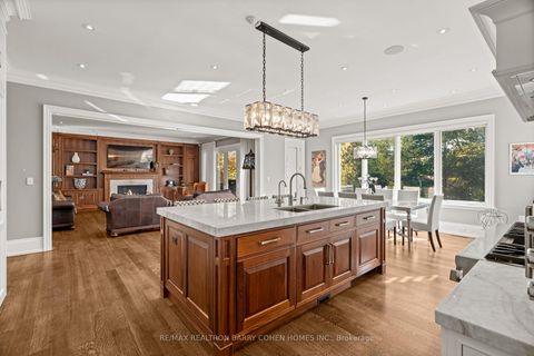 Photo 8 at 49 Gordon Road, Windfields, Toronto