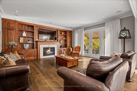 Photo 9 at 49 Gordon Road, Windfields, Toronto