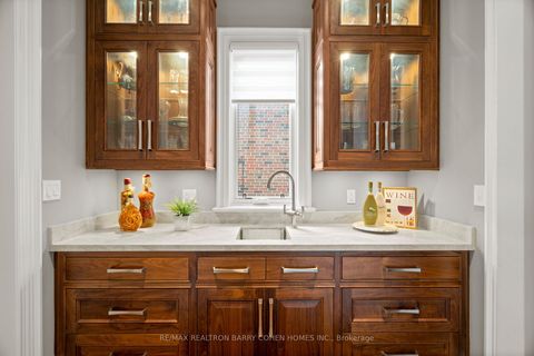 Photo 11 at 49 Gordon Road, Windfields, Toronto