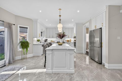 Photo 5 at 160 Golden Gate Circle, Sonoma Heights, Vaughan