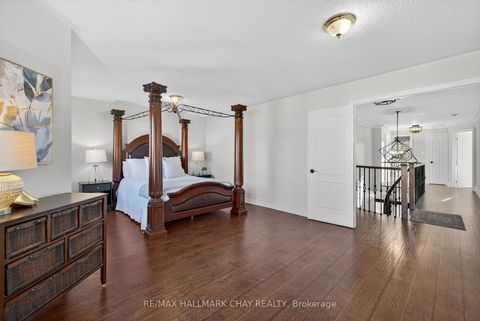 Photo 20 at 160 Golden Gate Circle, Sonoma Heights, Vaughan