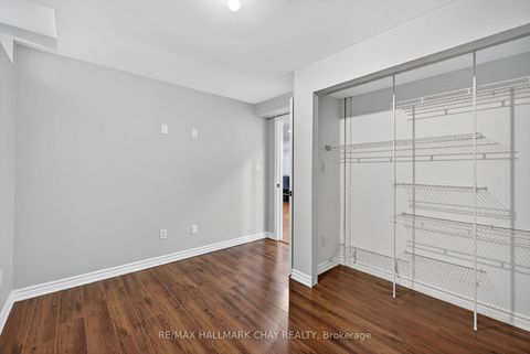 Photo 37 at 160 Golden Gate Circle, Sonoma Heights, Vaughan