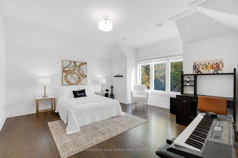 Photo 38 at 298 Hollywood Avenue, Willowdale East, Toronto