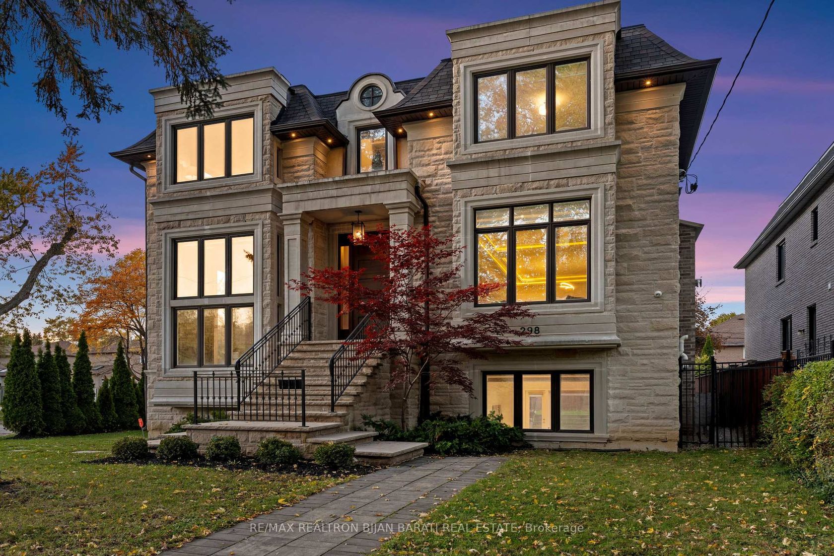 298 Hollywood Avenue, Willowdale East, Toronto photo number 2