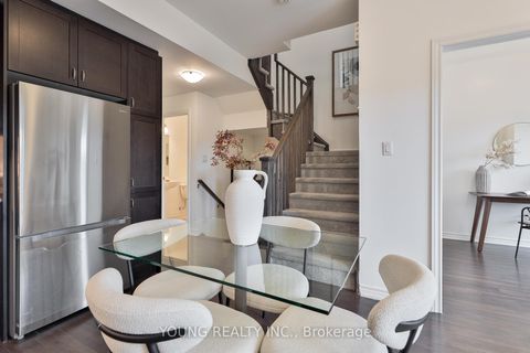 Photo 9 at 527 - 2791 EGLINTON Avenue E, Eglinton East, Toronto