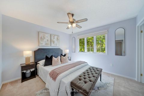 Photo 11 at 2159 Blue  Ridge Lane, WM Westmount, Oakville