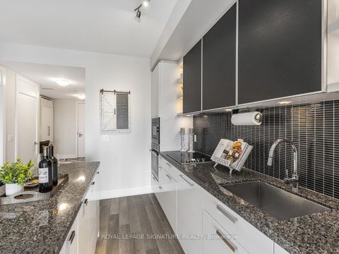 Photo 10 at 1704 - 32 Davenport Road, Annex, Toronto