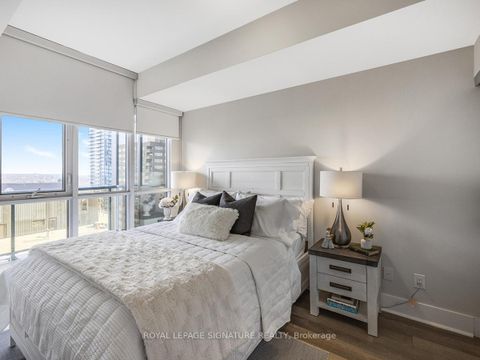 Photo 11 at 1704 - 32 Davenport Road, Annex, Toronto