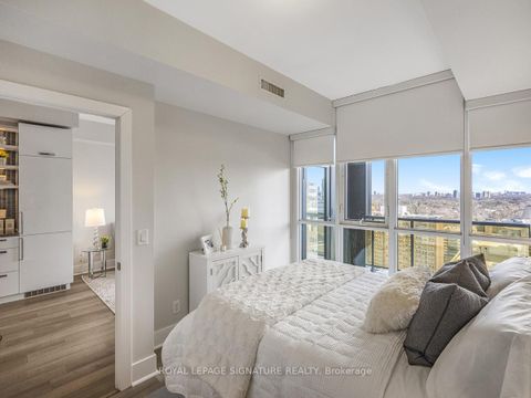 Photo 12 at 1704 - 32 Davenport Road, Annex, Toronto