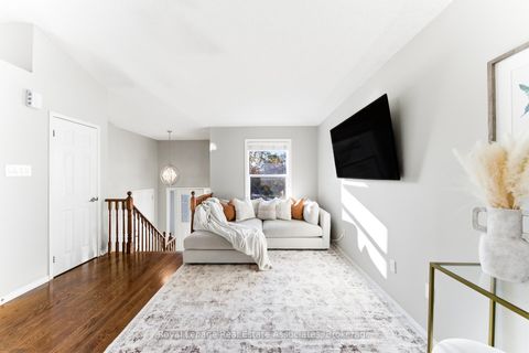 Photo 6 at 118 Copeman Crescent, Painswick North, Barrie