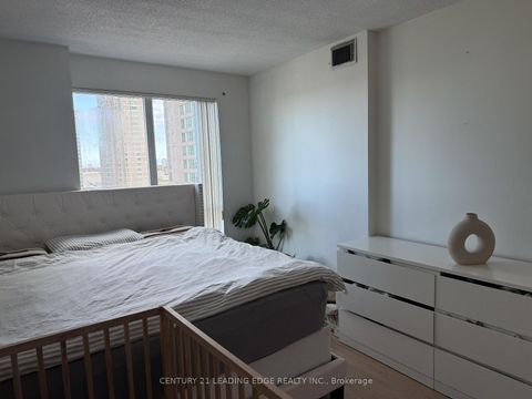 Photo 8 at 903 - 18 Lee Centre Drive, Woburn, Toronto