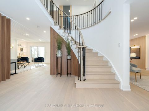 Photo 4 at 617 Chancellor Drive, East Woodbridge, Vaughan