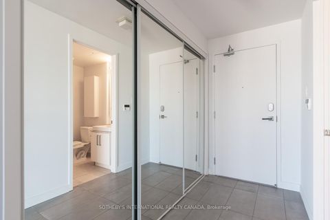 Photo 3 at 3505 - 12 York Street, Waterfront Communities C1, Toronto