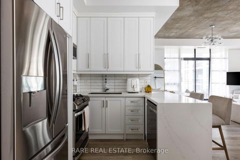 Photo 2 at 609 - 23 Brant Street, Waterfront Communities C1, Toronto
