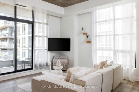 Photo 5 at 609 - 23 Brant Street, Waterfront Communities C1, Toronto