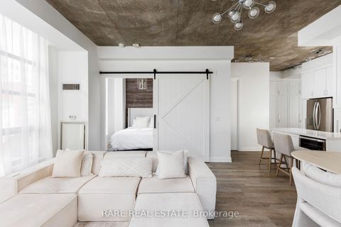 Photo 7 at 609 - 23 Brant Street, Waterfront Communities C1, Toronto