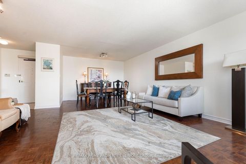 Photo 3 at 808 - 18 Concorde Place, Don Mills, Toronto