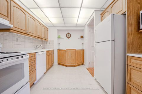 Photo 3 at 206 - 181 Collier Street, North Shore, Barrie