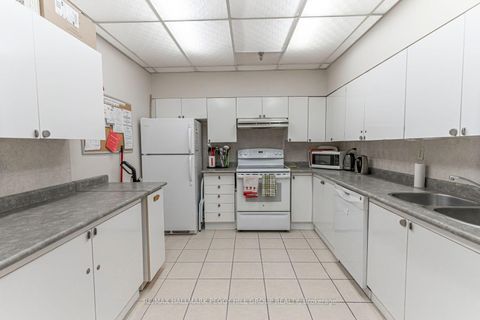 Photo 17 at 206 - 181 Collier Street, North Shore, Barrie