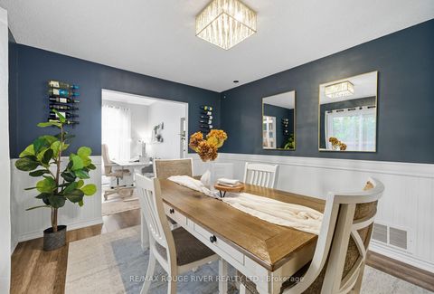 Photo 12 at 980 Sandcliff Drive, Pinecrest, Oshawa