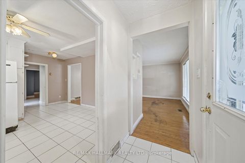 Photo 6 at 21 Silvio Avenue, Birchmount, Toronto