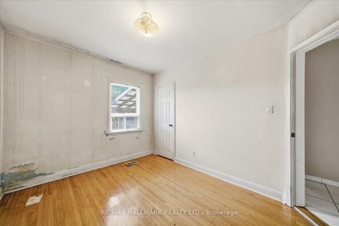 Photo 16 at 21 Silvio Avenue, Birchmount, Toronto