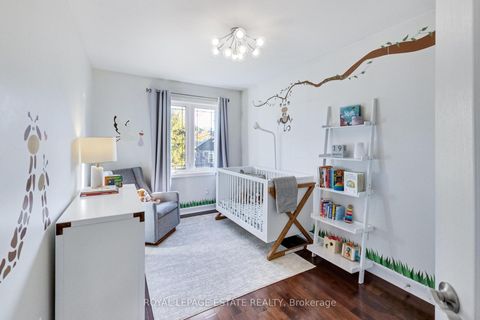 Photo 23 at 20 Westbrook Avenue, Lumsden, Toronto