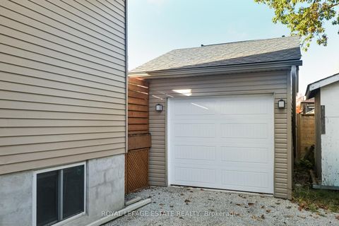 Photo 35 at 20 Westbrook Avenue, Lumsden, Toronto