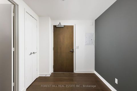 Photo 5 at 6805 - 1 Bloor Street E, Yonge Corridor, Toronto