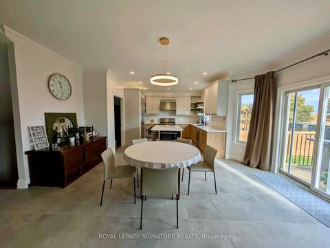 Photo 6 at 40 Graydon Crescent, Bayview Hill, Richmond Hill