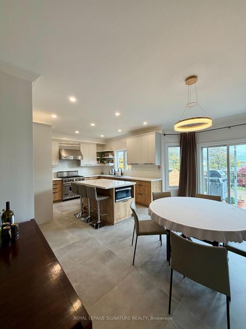 Photo 13 at 40 Graydon Crescent, Bayview Hill, Richmond Hill