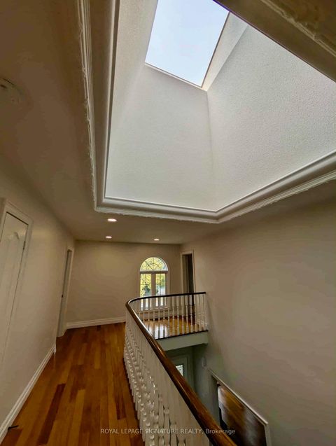 Photo 14 at 40 Graydon Crescent, Bayview Hill, Richmond Hill