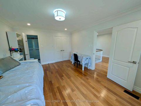 Photo 16 at 40 Graydon Crescent, Bayview Hill, Richmond Hill