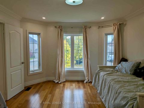 Photo 17 at 40 Graydon Crescent, Bayview Hill, Richmond Hill