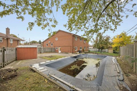 Photo 33 at 12 Bemberg Court, Old Rexdale, Toronto