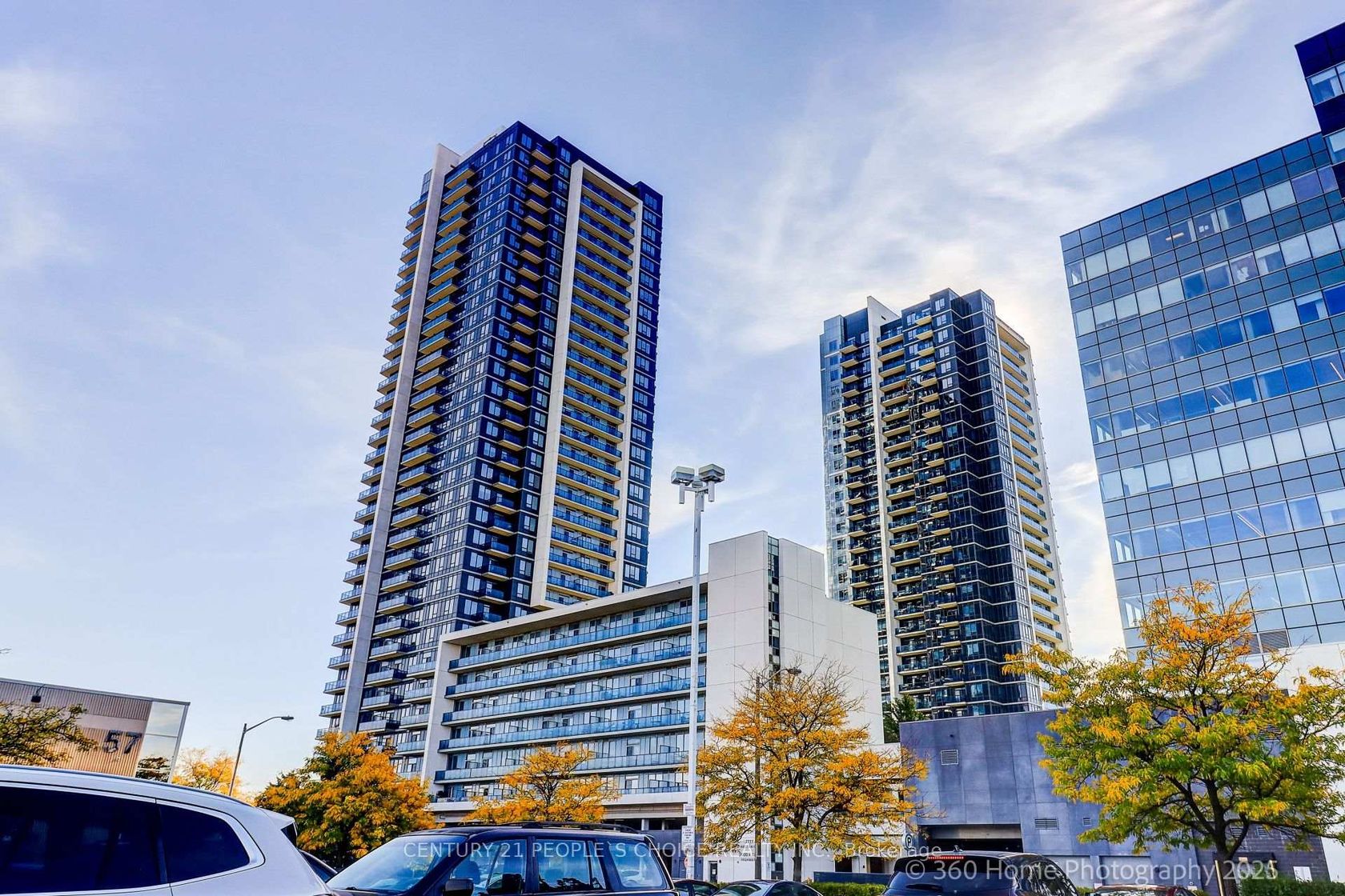 1104 - 3700 highway 7 Highway, Vaughan Corporate Centre, Vaughan photo number 2