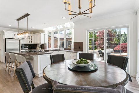 Photo 7 at 19 Lorraine Gardens, City Centre West, Toronto