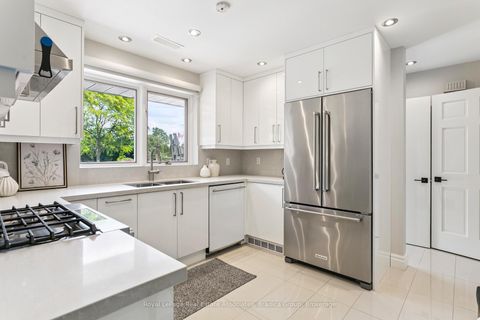 Photo 19 at 19 Lorraine Gardens, City Centre West, Toronto