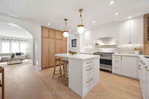 Photo 12 at 4 Mahoney Avenue, Mount Dennis, Toronto