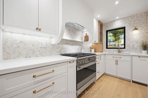 Photo 14 at 4 Mahoney Avenue, Mount Dennis, Toronto