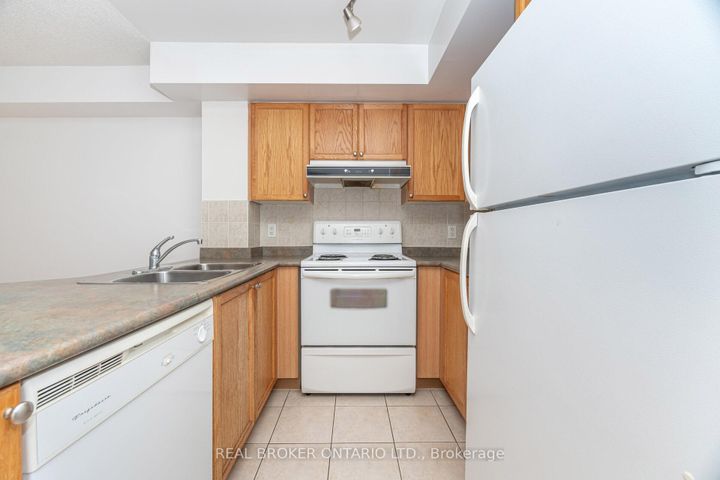 Photo 5 at 1109 - 17 Barberry Place, Bayview Village, Toronto Photo 5 at 1109 - 17 Barberry Place, Bayview Village, Toronto