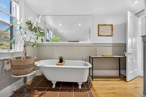 Photo 20 at 84 Wellington Street E, Wellington, Barrie