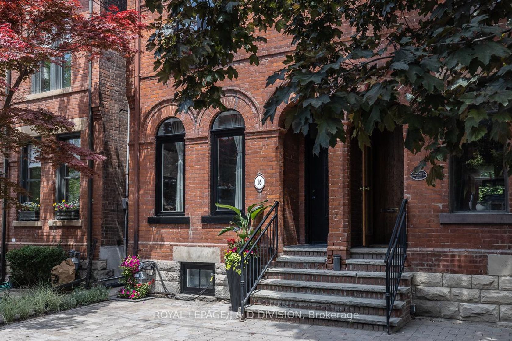 16 Boswell Avenue, Annex, Toronto 