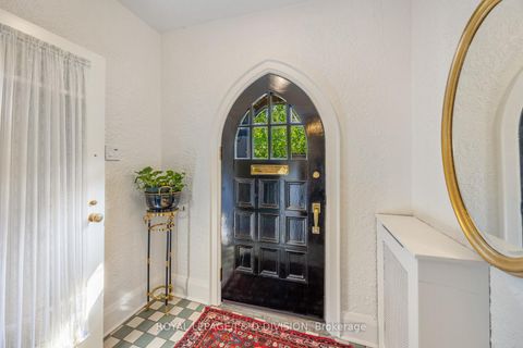 Photo 1 at 4 Highbourne Road, St. Clair, Toronto