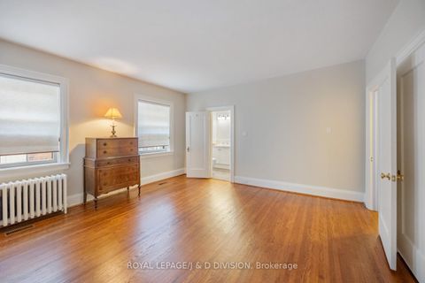 Photo 15 at 4 Highbourne Road, St. Clair, Toronto